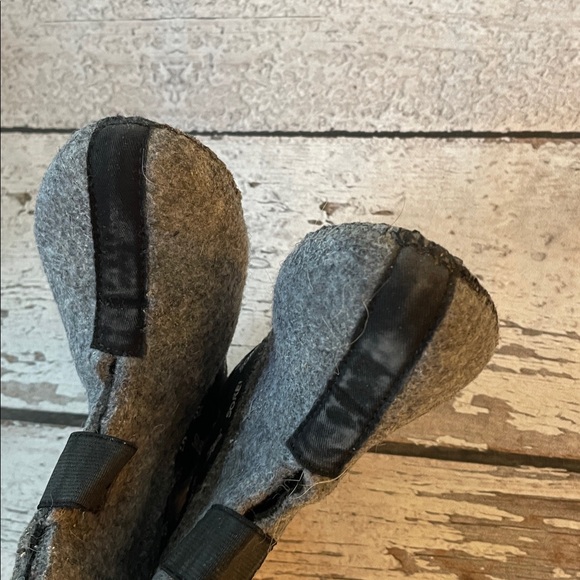 Kids Sorel Boots - Sz 10 - Picture 9 of 12